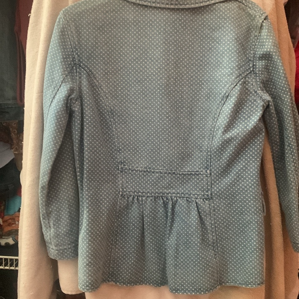 Blazer - Picture 4 of 5
